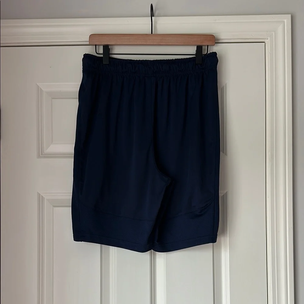Nike Men's Navy Blue Shorts - Picture 4 of 5